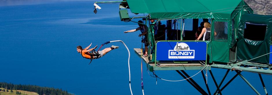 Bungy jumping